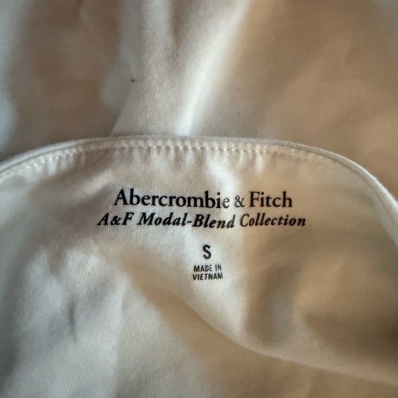 Abercrombie Women's Off-The-Shoulder Ruched Top - Picture 4 of 4